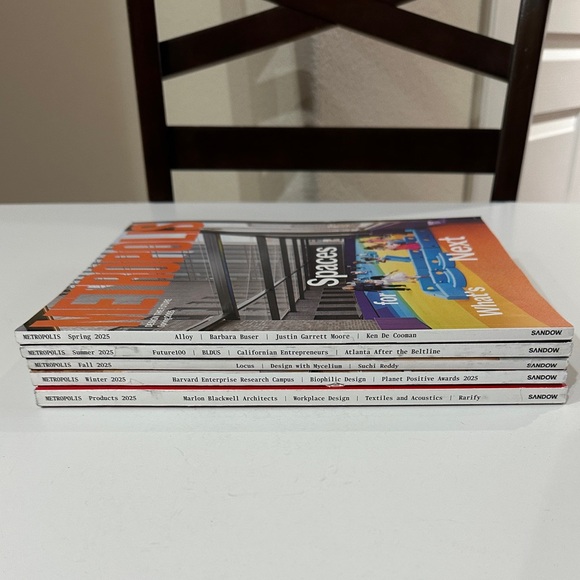 Metropolis Magazine Collection - Picture 7 of 12